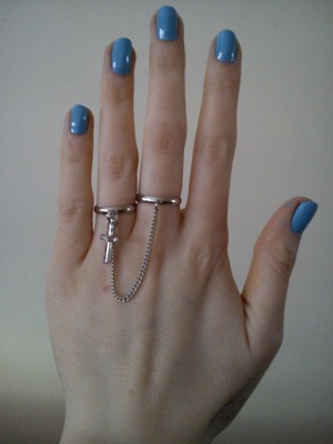 pastel blue nails
306 blueberry