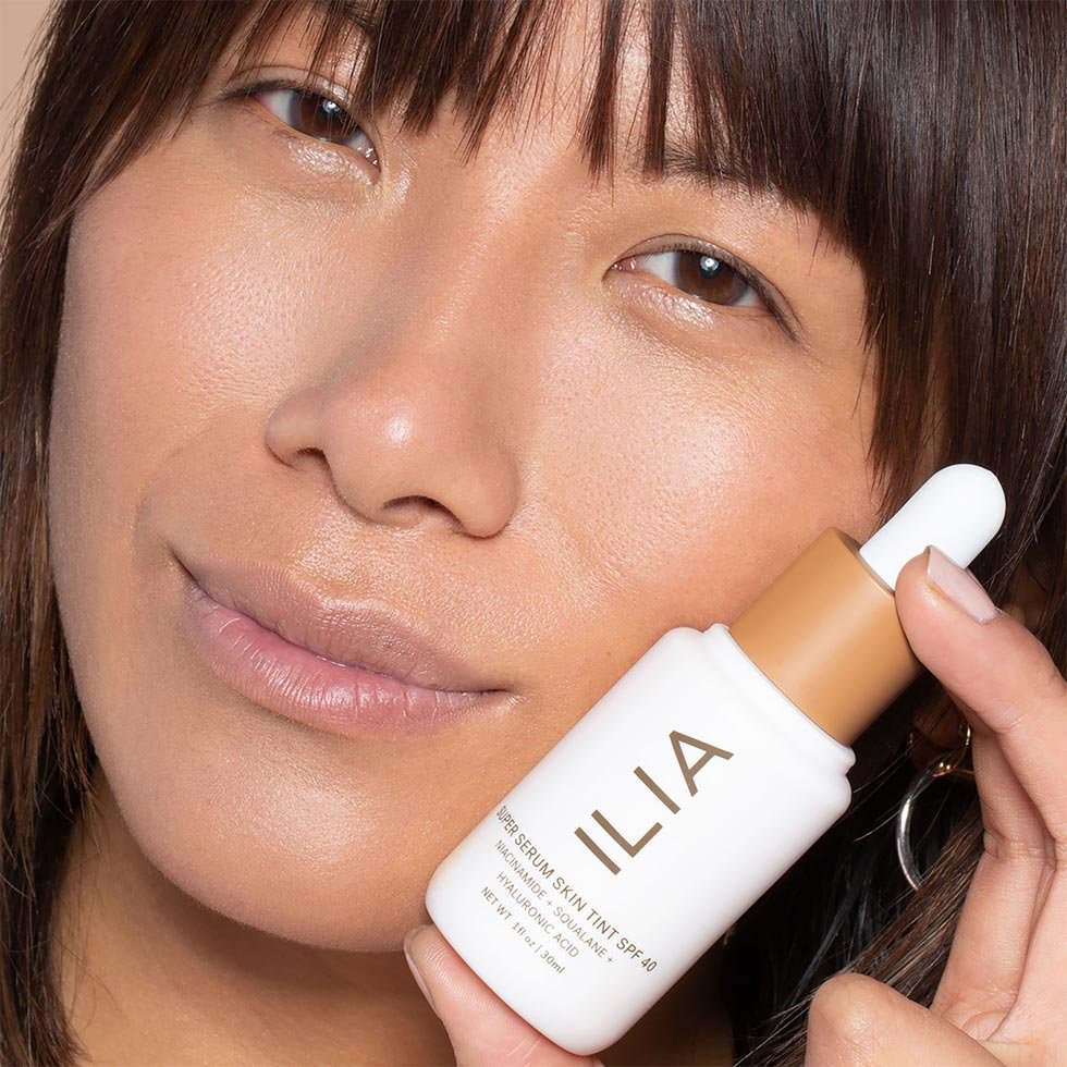 ILIA Super Serum Skin Tint Model