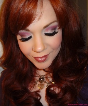Makeup Look for the week featuring the MUA Glamour Nights Palette.  A little glam...and a little flirty ;-)

For more info, please visit: http://goo.gl/OvP50

Have a beautiful day!

xoxo,

Colleen