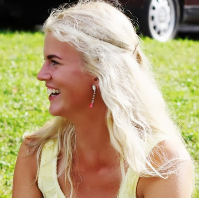 Anette S.