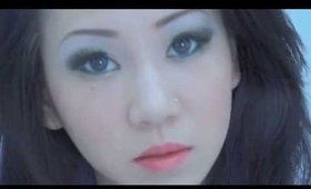 [Tutorial] Hello Kitty Sanrio Makeup - Green Smokey Eyes