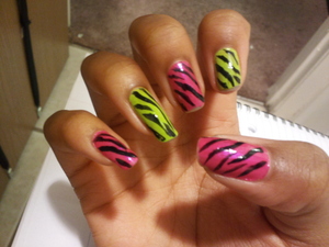 my super easy colorful zebra nails!
