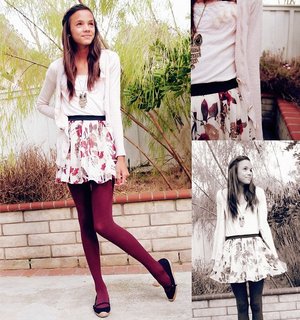 Styling burgundy tights 🍒🎸💋 which look was your fave? #burgundytigh