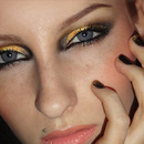 Festive Christmas New Years make-up / Gold and black metallic look