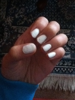 My white nails used by Sally Hansen nail polish =]