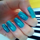 Loving the gel nails :)