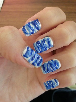 3D texture messy blue nails