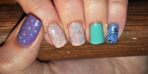 jelly sammich, polka dots and more glitter. sorry bout the dry cuticles -___-