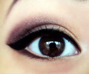 Would be a great smokey prom look if falsies were added!