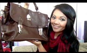 Whats in my purse? (+Giveaway!)