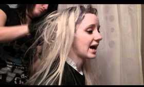 Tutorial: How to Dye Hair Blonde Without Bleach
