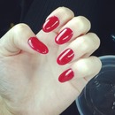 Ultimate Nails: Plain Red Almond Nails 