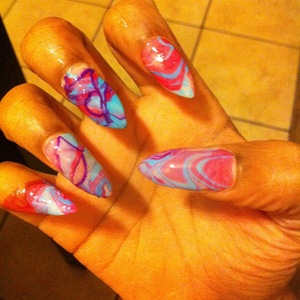1st attempt at marble design....FAIL lol only the thumb looks good