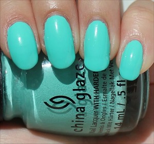 From the Sunsational Collection. Click here to see my in-depth review and more swatches: http://www.swatchandlearn.com/china-glaze-too-yacht-to-handle-swatches-review/
