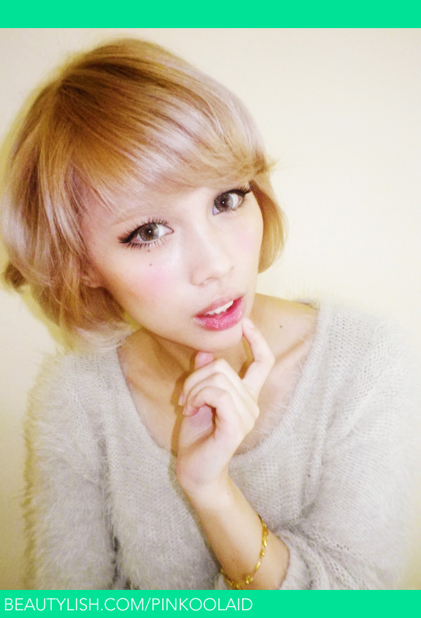 Long Wavy Gyaru Hair (Blonde)