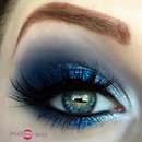 Blueberry Inspired Glittery Blue Smokey Eye