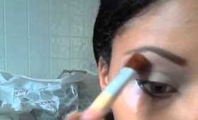 Pin Up girl makeup tutorial.wmv