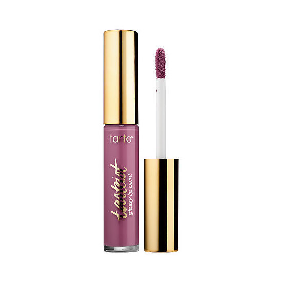 A pigmented, glossy lip paint for sexy color and shine. 