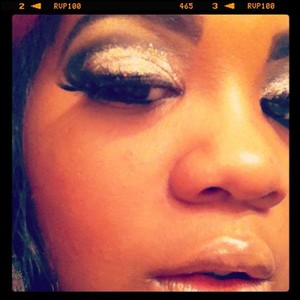 glitter eye