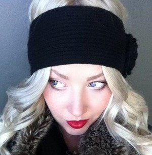 A Red Lip to Warm Up and Cold Day