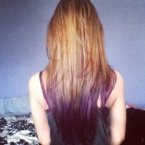 Put some Manic Panic Purple Haze hair dye on my ends for this cool dip dye effect! 