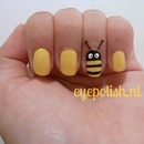 Bee nails