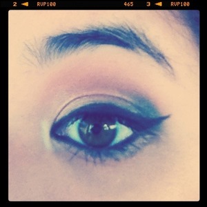 Love winged liner