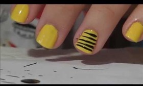 Bumble Bee Nail Art