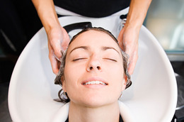 Are You Tipping the Right Amount at the Salon?