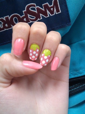 super cute nails!