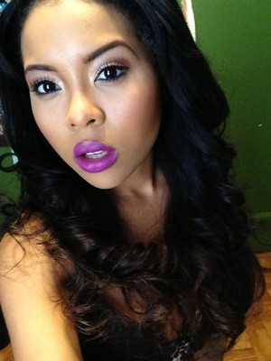 A look I did this weekend   
Nude shadow, pop of color on the lips. 

Mac herione lipstick and liner. 