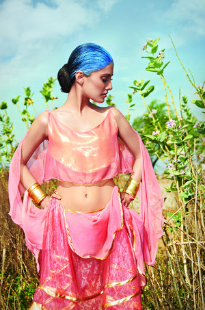Trend Report Spring Summer 2012
Photographer: Farzan Randelia
Model: Amrita Bagchi
Designer: Karishma Acharya
Makeup & Hair: Sonam Chandna