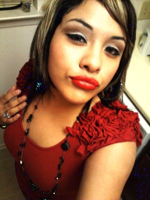make up i did for my bestie before she went out =]