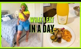 What I eat in a day | BACK ON TRACK AFTER A MONTH OF UNHEALTHY EATING!