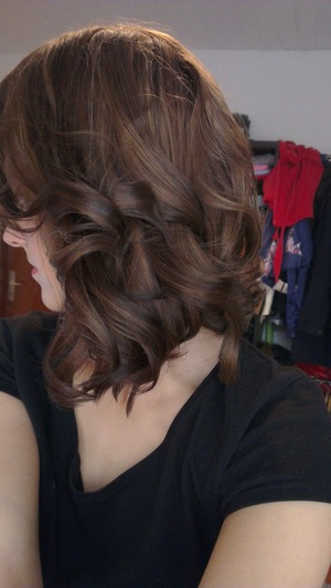 curls on short hair