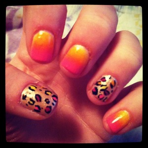 Ombré And cheetah nails