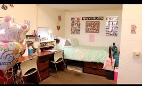 COLLEGE DORM ROOM TOUR!