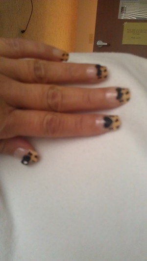 qwik pic of my qwik nails!!