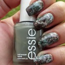 Camouflage Inspired Manicure 