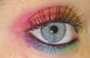 ; rainbow eye look.