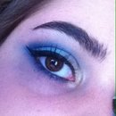 Blue smokey eye