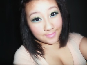 This was my creation of the Nicki Minah look of her Viva Glam makeup look(: