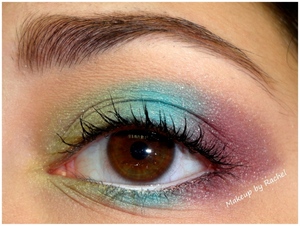 http://rachelshuchat.blogspot.ca/2012/07/makeup-geek-review-and-eotd_25.html