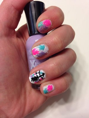 Here's my Dream Catcher nails! 
•Wet n Wild-White
•Sally Hansen-Hot pink and black stripers 
•Sally Hansen-Lacey Lilac
•I made the blue! Sorry!:(