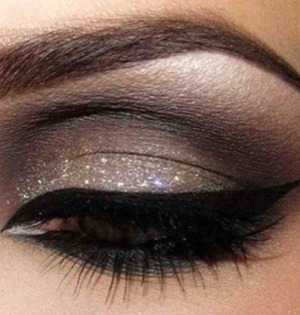 I love the colour and the smokey eye look