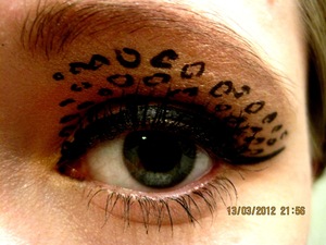 this is my version of Jordan Liberty's "Leopard eyes" - I totally adore this make-up looke :D 
