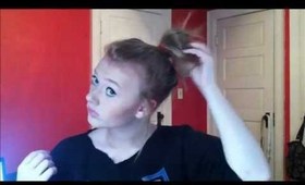 How To: Messy Bun