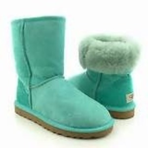 Nice light blue UGG's for a day at the mall!