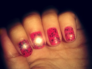 Cute creative nails.(: