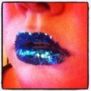Hard Candy Lip Gloss, Blue Glitter
